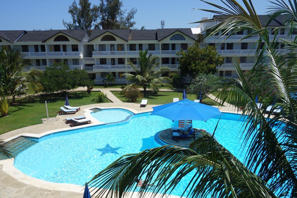 Morning Star Diani Aparthotel Diani Beach Exterior photo